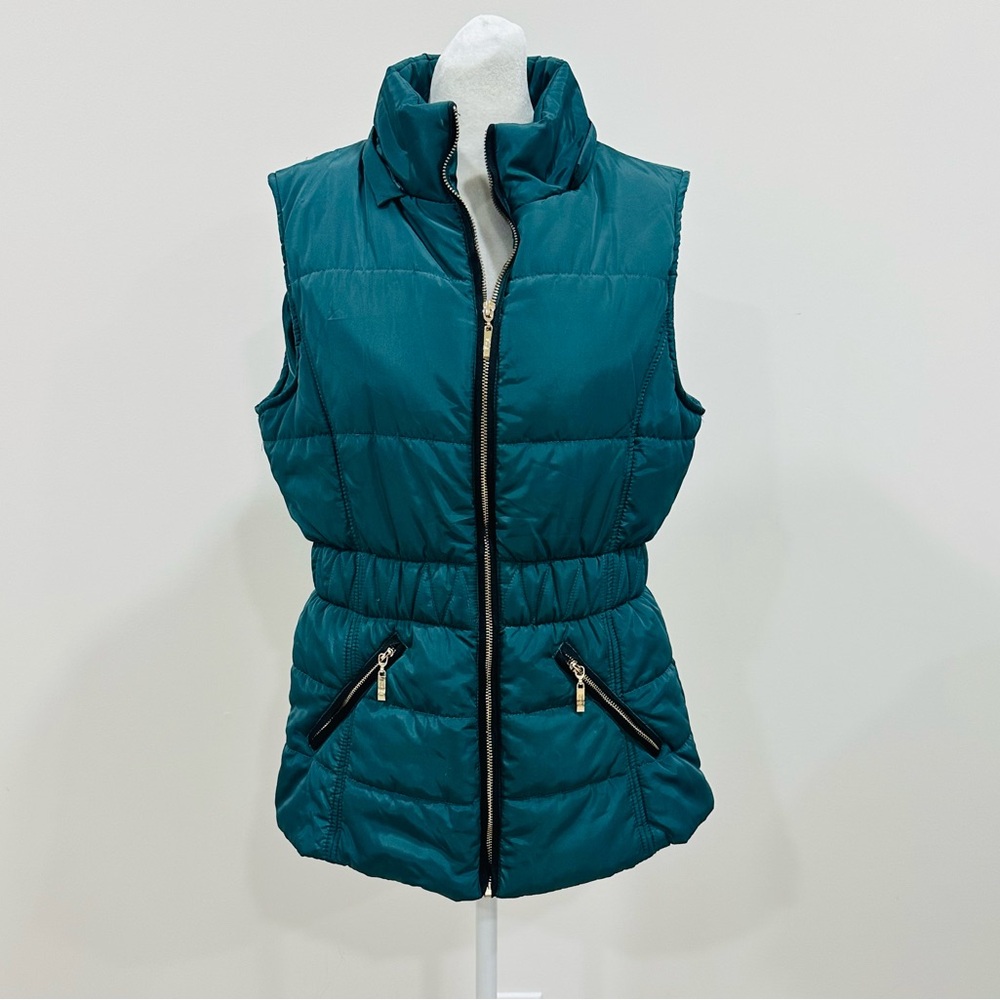 FDS Fuera De Serie Women’s Green Vest With Gold‎ Zip Size M